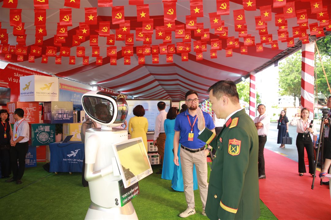 Lạc Hồng mang công nghệ đến Đại hội Đảng tỉnh Đồng Nai lần 1 (2025 - 2030)